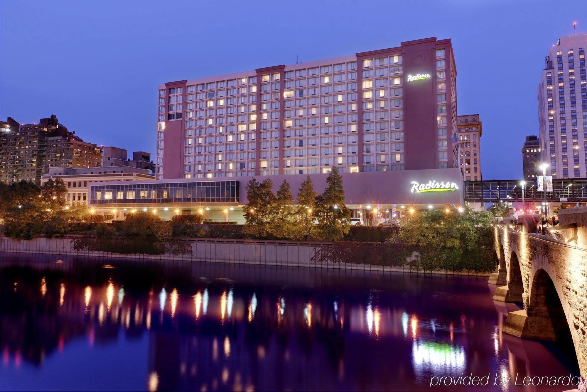 Rochester Riverside Hotel Luaran gambar